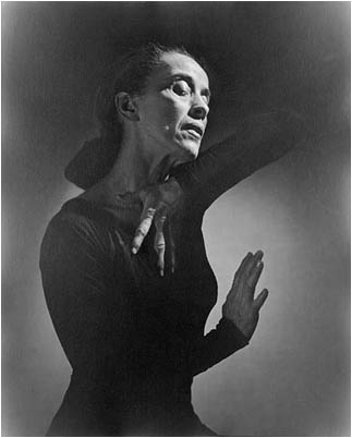 This is What Martha Graham Looked Like  in 1948 