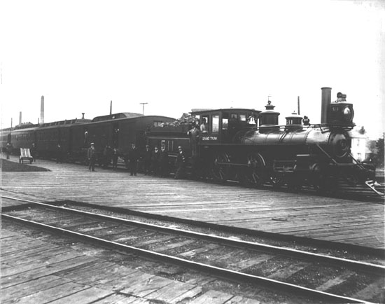 Passenger Train, International Limited, 1903