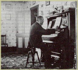 pic of Percy Criddle at piano