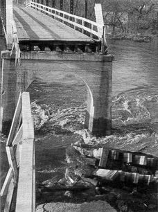 Picture of  the north bridge washed out by the flood of '79