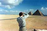 Eric Beddows photographing pyramids
