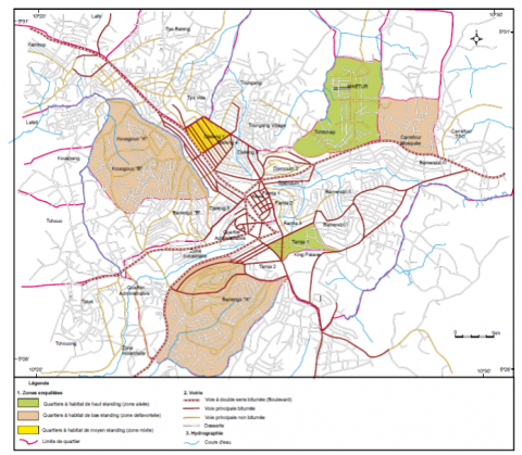 Figure 1. Localisation de la zone d’étude et des quartiers de la ville de Bafoussam /Localization of the three studied sites in Bafoussam.