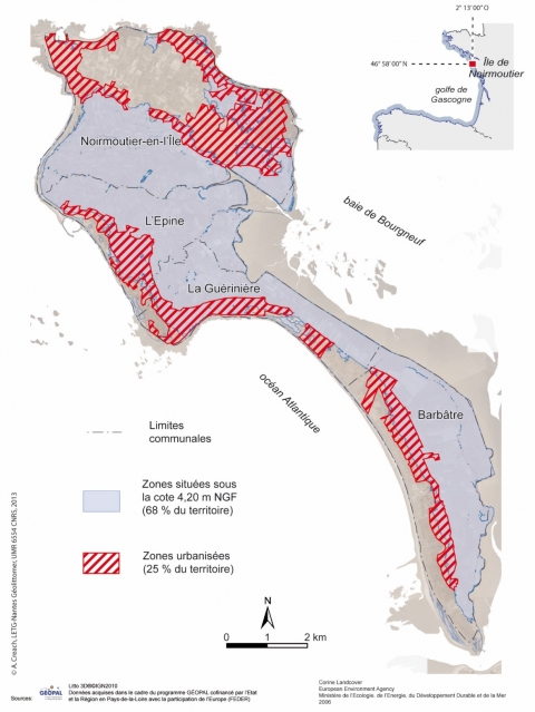 Figure 1. Carte de l’île de Noirmoutier présentant les zones potentiellement inondables pour un aléa de type Xynthia (cote 4,20 m NGF) et la répartition de l’urbanisation
