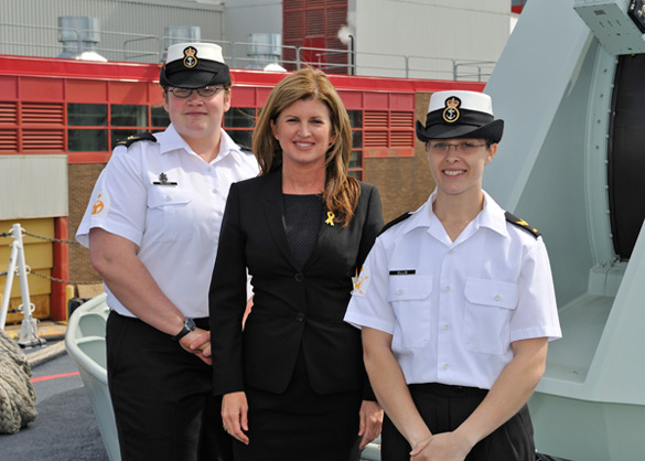The Honourable Rona Ambrose with National Defence personnel.