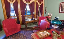 View enlarged image of the Governor General’s office