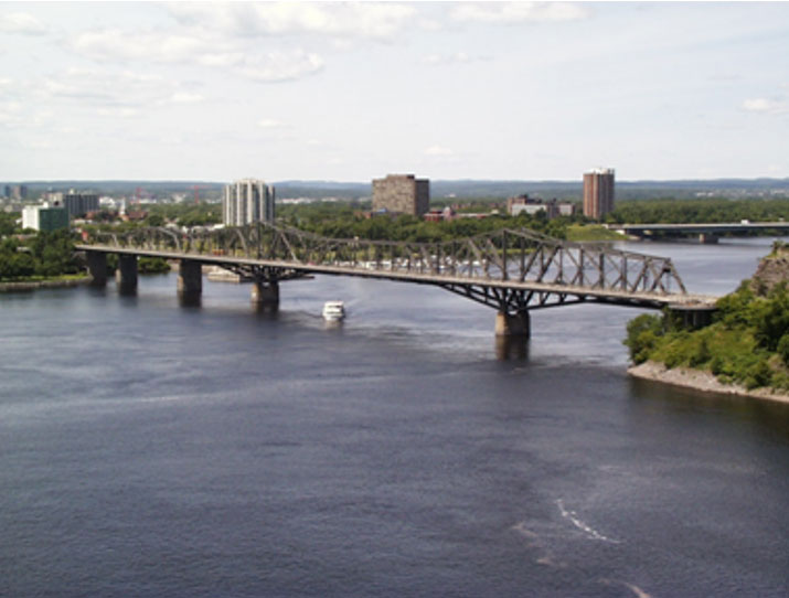 Le pont Alexandra