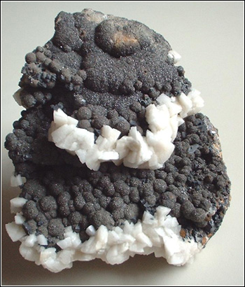 Dolomite on sphalerite