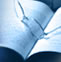 Lunettes sur un livre ouvert
