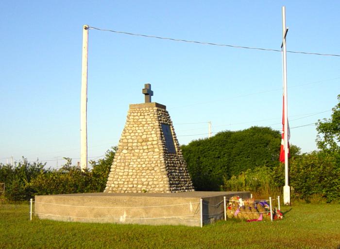 Charlos Cove: war memorial