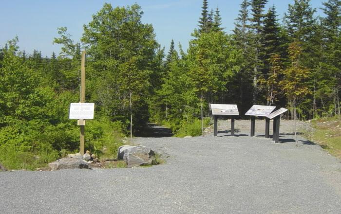 Country Harbour: Loyalist Trail roadside park
