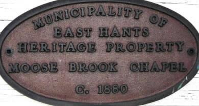Moose Brook Chapel: heritage property plaque