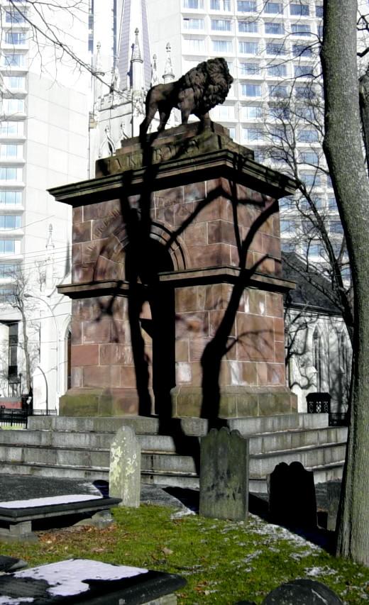 Crimean war memorial monument, looking northeast