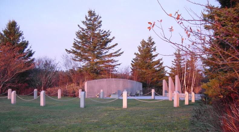 Swissair Flight 111 memorial, Bayswater: dawn