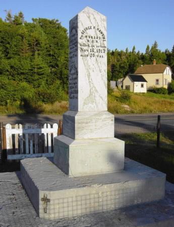 Neils Harbour: war memorial east face