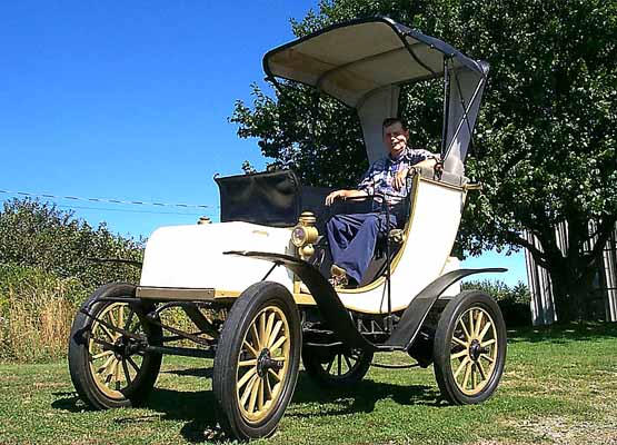 1902 Columbia Electric automobile