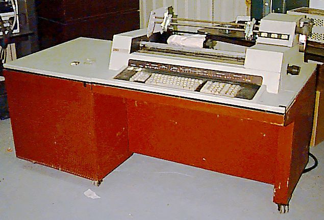 NCR 399 computer: system console with keyboard and printer
