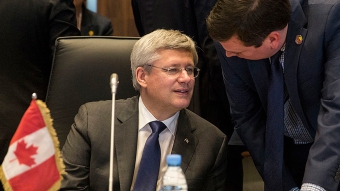 Le PM Harper se rend à Dakar, au Sénégal, pour le XVe Sommet de la Francophonie