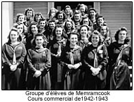 Groupe d'élèves de Memramcook (Cours commercial de1942-1943)