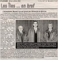 Article sur le doctorat honorifique que reçoit Bernard Cyr en 2002.