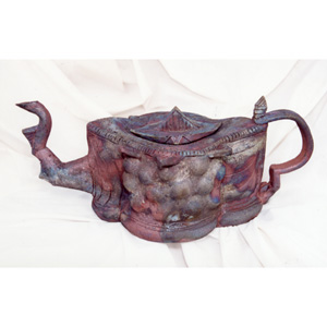 Kruse: "Dragon Teapot"