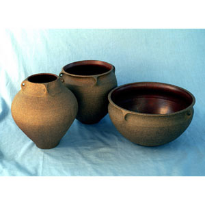 Carlson: "3 Stoneware Pots"