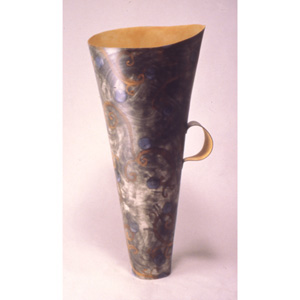 Mah: "Black Minoan Cup with Svres influence"