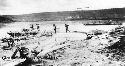  Loading freight scows at Athabasca Landing, 1912