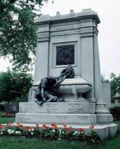Henri Hébert. Charles-Théodore Viau monument funéraire