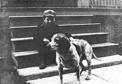 33 Wesley Nash with John Thomson's hound