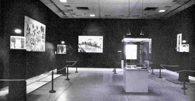 A general view of the first gallery. In anticipation of heavy attendance the flow of visitors was channelled in one direction from the entrance to exit. This system proved its worth when a total of 106,000 visitors visited the Gallery during a period of five weeks.