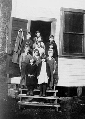 P7171 Chwk River school class of1930