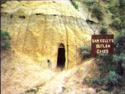 Outlaw Cave