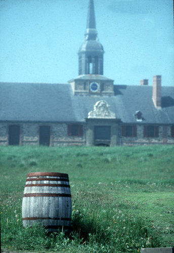 King's Bastion with barrel in foreground
Photographer: Horst Paulfer
Date of Photograph: 1988
05-J-01-1256