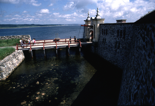 Dauphin Gate - Drawbridge - side view
Photographer: Jamie Steeves
Date of Photograph: unknown
05-J-03-9