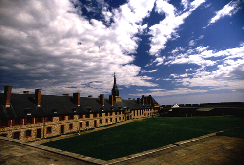View of the King's Bastion Barracks from the left side face of the King's Bastion
Photographer: Andre Corneillier
Date of Photograph: 1988
05-J-04-57