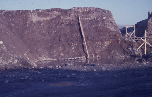 Detail of construction of right face, King's Bastion with footer
Date of Photo: 08/1962
2A-3-10