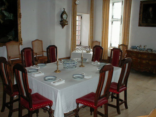 A dining room in the King's Bastion.
Date of Photo: 10/2001
Photographer: Ed MacKenzie