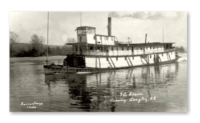 S.S. Beaver leaving Langley (45kb)