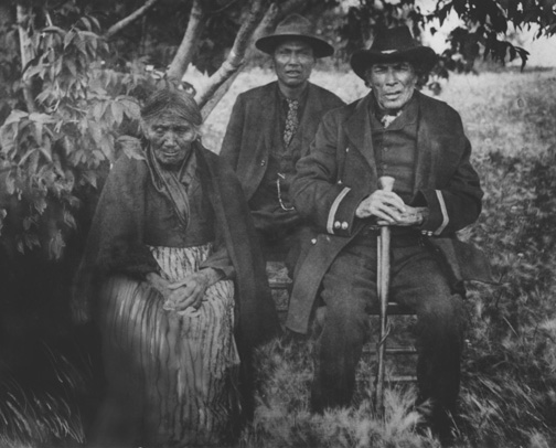Photo - Chief Keeseekoowenin, his wife, and son