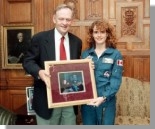 Prime Minister Jean Chrtien with Canadian Space Agency astronaut Julie Payette, Ottawa, June 30, 1999
