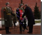 Prime Minister Chrtien lays a wreath at the Tomb of the Unknown Soldier, Moscow.