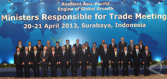 Le ministre participe à la réunion des ministres du Commerce de l’APEC