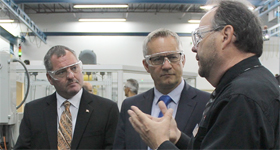 Le ministre Fast souligne le soutien du gouvernement Harper au secteur manufacturier canadien, à Mississauga, en Ontario