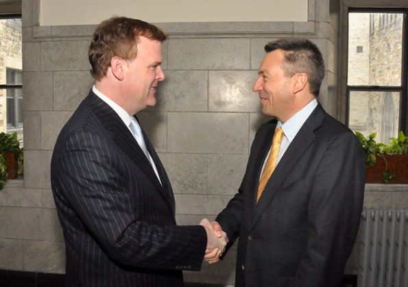 Le ministre Baird rencontre le président du Comité international de la Croix-Rouge