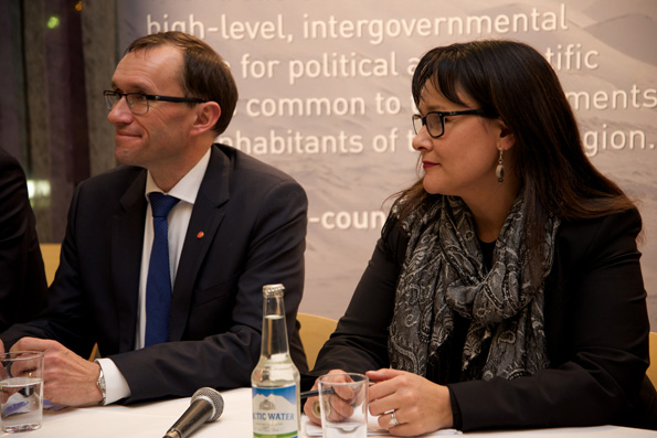 La ministre Aglukkaq rencontre le ministre norvégien des Affaires étrangères